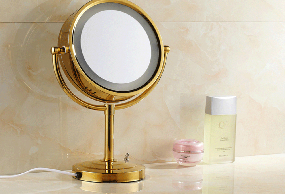 Magnifying Mirror